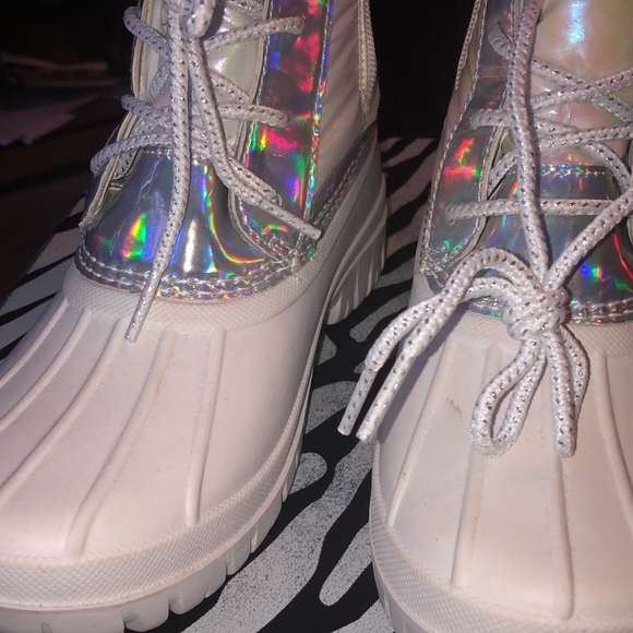 COPY - Tommy Hilfiger Danni Duck Boots - Picture 9 of 16